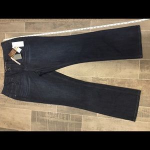 New Melissa McCarthy Slim Boot Jeans